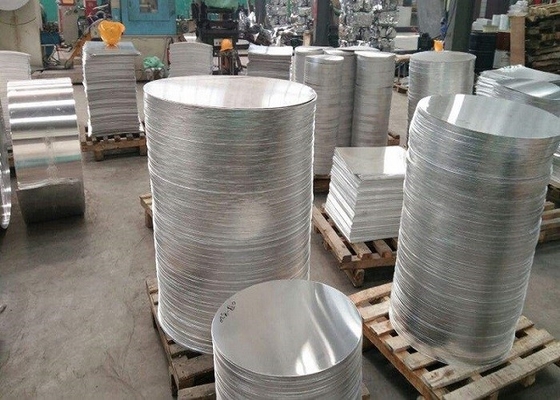 中国 深い引くアルミニウム円形の円3003 3105 3004アルミニウム シートDC材料 サプライヤー